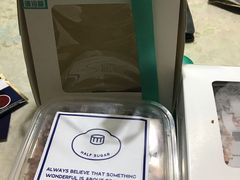 -半勺舒舒生日蛋糕店