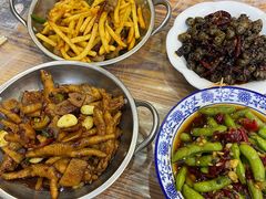 -江城燕子大排档(江汉路步行街店)