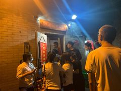 等位区-玫瑰红烤羊排(北新桥三条店)