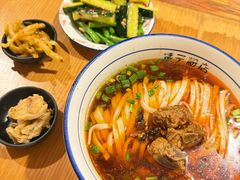 -矮子粉店1985·长沙米粉(湘春路店)