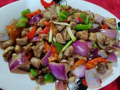 姜葱炒生肠-伟记牛蹄(道滘店)