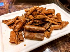 -菌海森林·非遗野生菌火锅(西山区滇池路摩根道店)