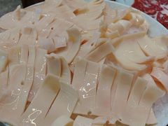 屠场黄喉-沸炉重庆老火锅(军事博物馆店)