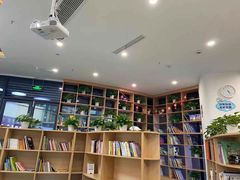 -悦读佳托育中心(金科乐方店)