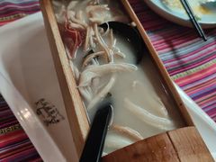 竹筒山珍汤-香巴拉云南餐厅(华莱坞店)