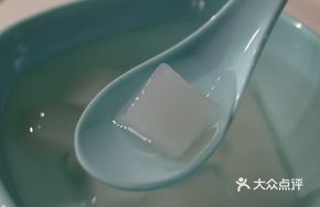 Empress Crystal Cake (Mint Flavor)