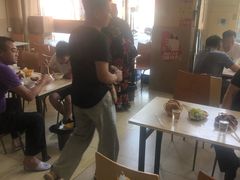-洪峰浩老北京烧饼夹肉(角门路店)