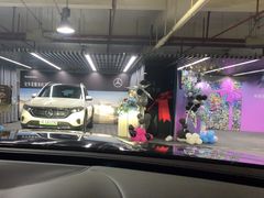 -上海星瀚奔驰4S店(红柳路店)