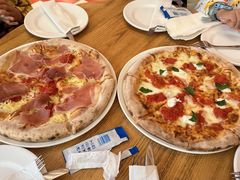 -城市大道红炉披萨烘焙坊