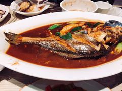 家焖深海黄花鱼-小船渔村•大连菜•大连焖鱼(黄河路店)