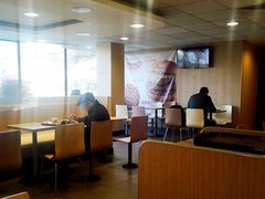 大堂-麦当劳(军博店)