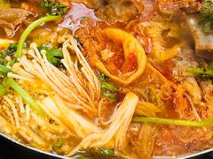 土豆排骨火锅-喇喇排骨火锅·传统韩式脊骨汤(望京西园总店)