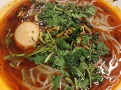 -鹤江桥·红油牛肉粉(SKP店)