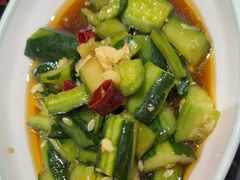 -黄记煌三汁焖锅(新佳丽江汉路店)