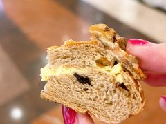 -HOT CRUSH趁热集合·现烤面包(环球港店)