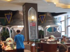 -哈啾嗨·新概念蒙餐(红星新城店)