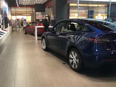 -TESLA 特斯拉(北京颐堤港体验店)