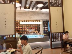 -雷峰塔·藕香居餐厅