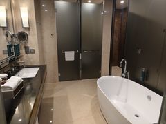 -广州天河希尔顿酒店