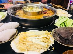 -岗上渣渣老火锅(两路口店)