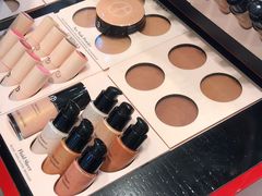 -文艺复兴百货(米兰大教堂广场店)