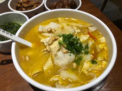 -渝是乎酸菜鱼(龙旗购物中心店)