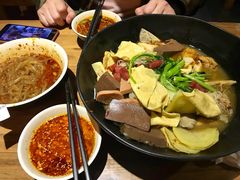 -万记麻辣烫国展总店