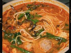 -粉八·云南米线·建水烧烤(常熟路店)