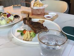 -洛缦音乐餐厅(工业展览馆万象城店)