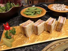 澳洲和牛纽约客炸牛排三明治-老乾杯和牛烧肉(王府中环店)