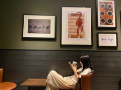 -星巴克臻选(南京金茂览秀城店)