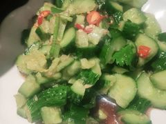 拍黄瓜-聚点串吧·北京烧烤(赵登禹路店)