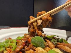 -辣尚瘾·烤鱼·新川菜(牡丹园直营店)
