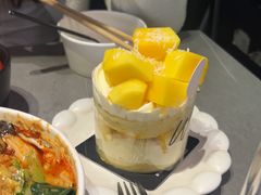 -W COLLECTIVE  DESSERT SHOP