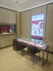 -周生生Chow Sang Sang(东方店)