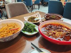 -有红鸡毛店·川菜(建设路店)