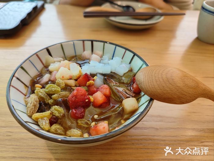 花盐街·四川乐山小吃(西单大悦城店)冰脆水果冰粉图片