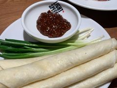 单饼葱蘸酱-吕氏疙瘩汤·新派鲁菜(济南万象城店)