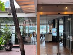 -曼谷湄南河畔华美达广场酒店