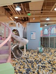 -多多淘儿童体验中心(重庆来福士店)