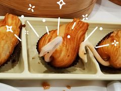 榴莲千丝酥-稻香酒家·34年老字号·港式粤菜(汉街店)