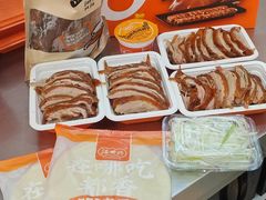 -汪世兴京味烤鸭(王府井店)