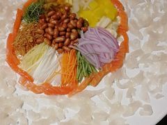 三文鱼鱼生捞起-猪肉婆私房菜(容桂总店)