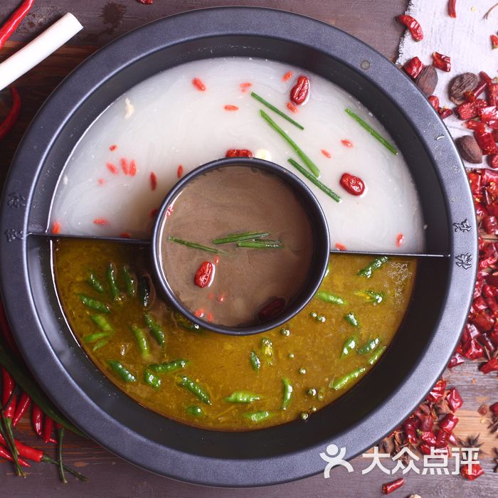 重庆德庄火锅青山绿水鸳鸯锅图片-北京火锅-大众点评网