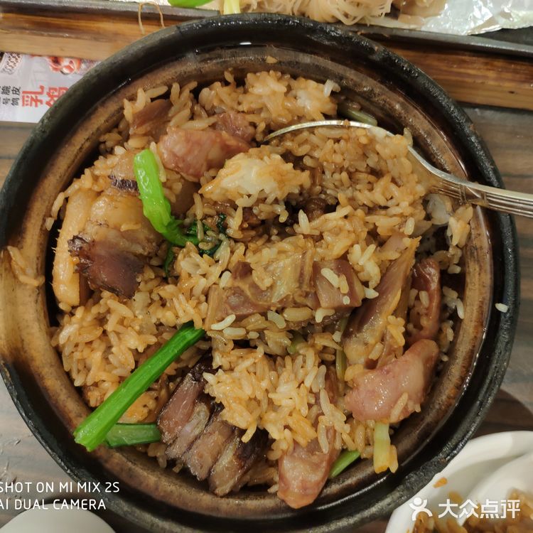 宝宝围兜，宝宝餐具，真的太感谢了，东西也很好吃