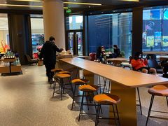 用餐区-星巴克臻选(上海合生汇1F店)