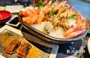 Sweet Shrimp, Crawfish, and Lobster Sashimi Platter
