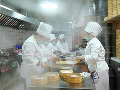 -馋三尺蟹粉小笼(人民广场店)
