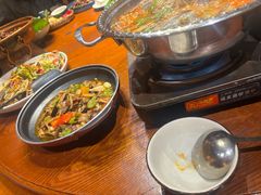 -老滇山寨•云南特色菜•地方菜•民族风情歌舞表演(金碧店)