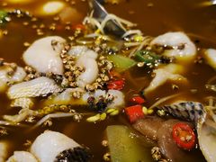 激情花椒鱼-有红鸡毛店·川菜(建设路店)